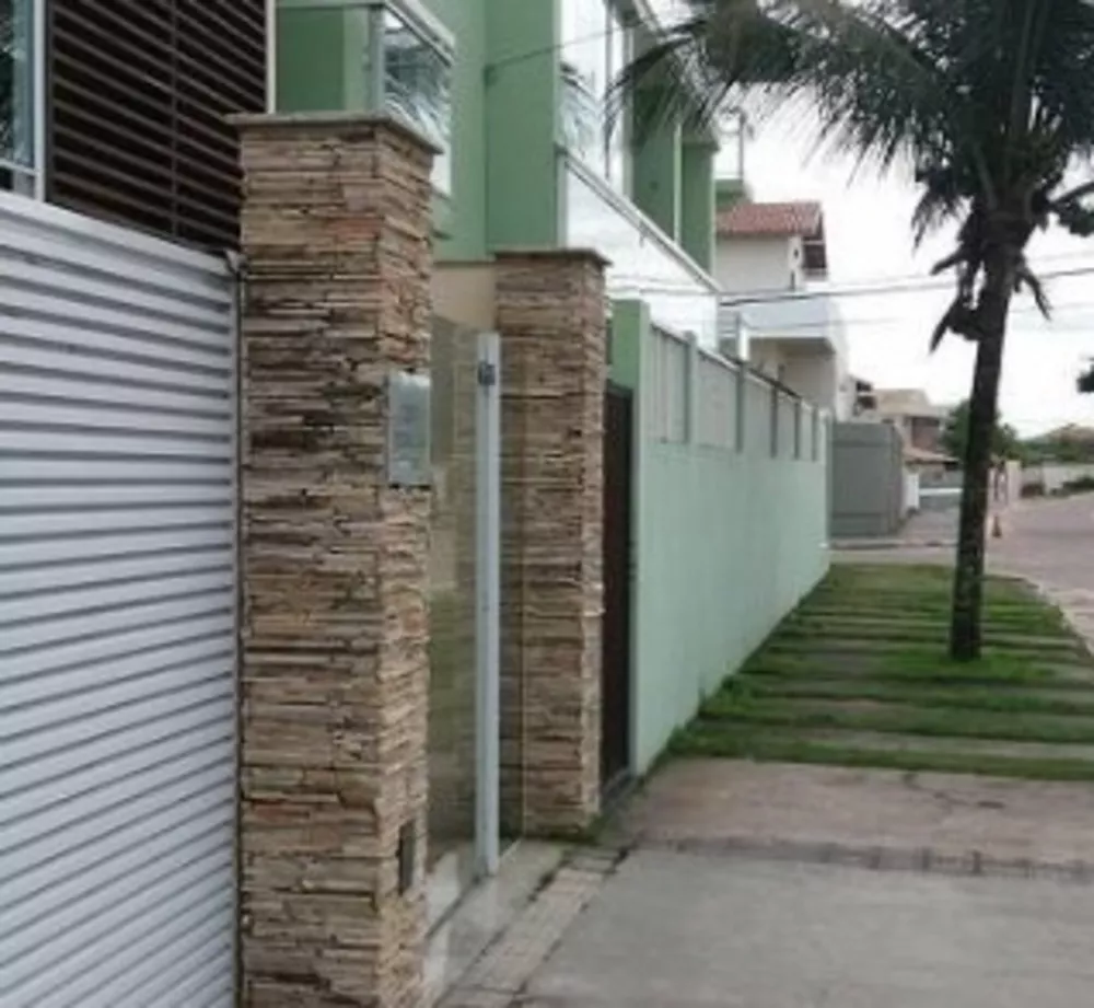 Casa à venda com 3 quartos, 250m² - Foto 2