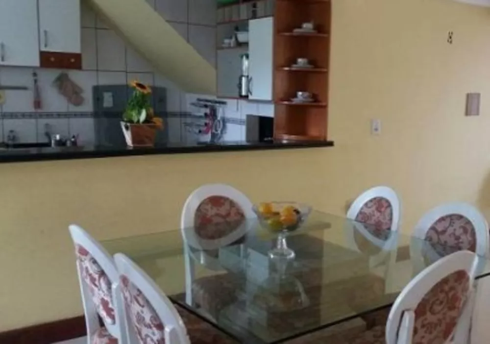 Casa à venda com 3 quartos, 250m² - Foto 6