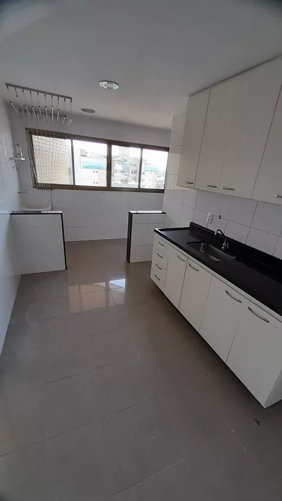 Apartamento à venda com 3 quartos, 119m² - Foto 3