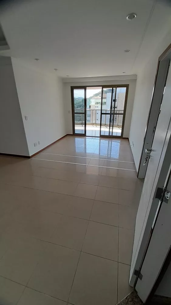 Apartamento à venda com 3 quartos, 119m² - Foto 8