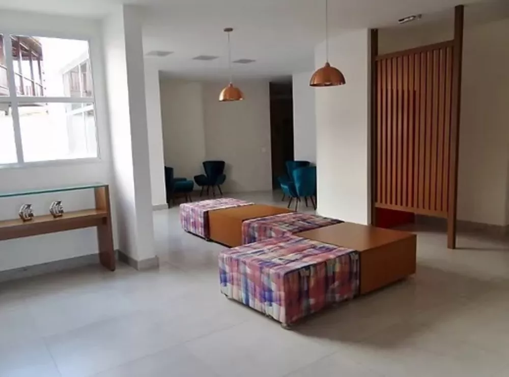 Apartamento à venda com 3 quartos, 115m² - Foto 2