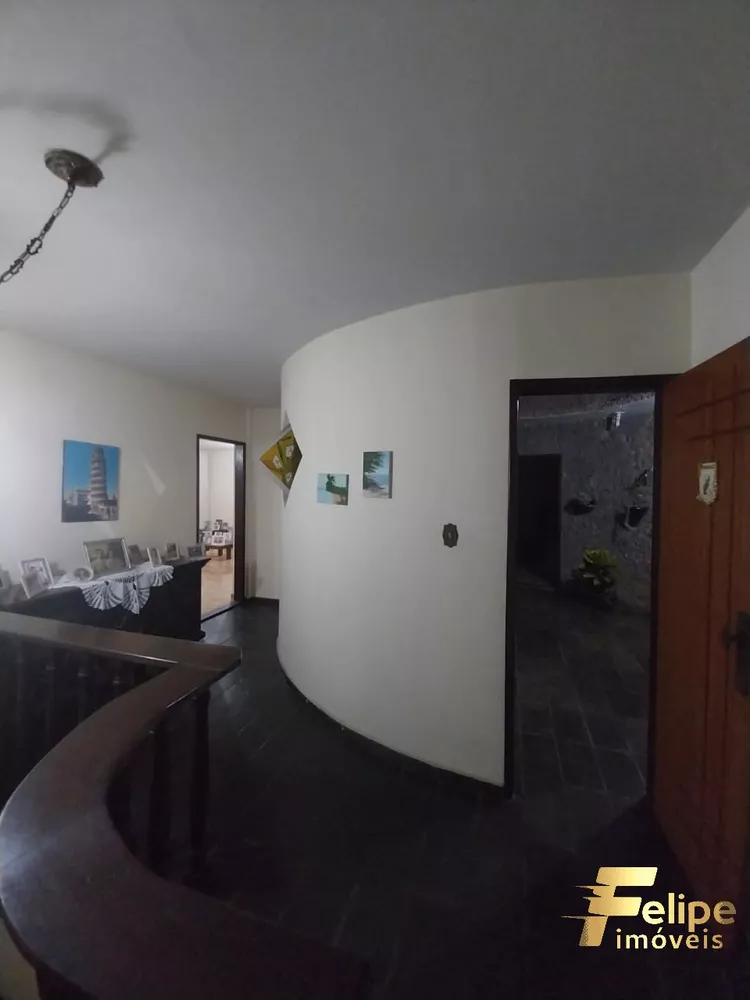 Apartamento à venda com 4 quartos, 220m² - Foto 2