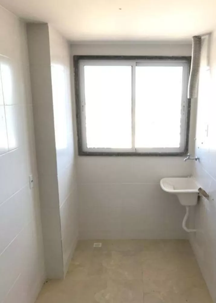 Apartamento à venda com 2 quartos, 83m² - Foto 2