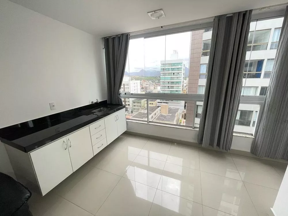 Apartamento à venda com 3 quartos, 96m² - Foto 2