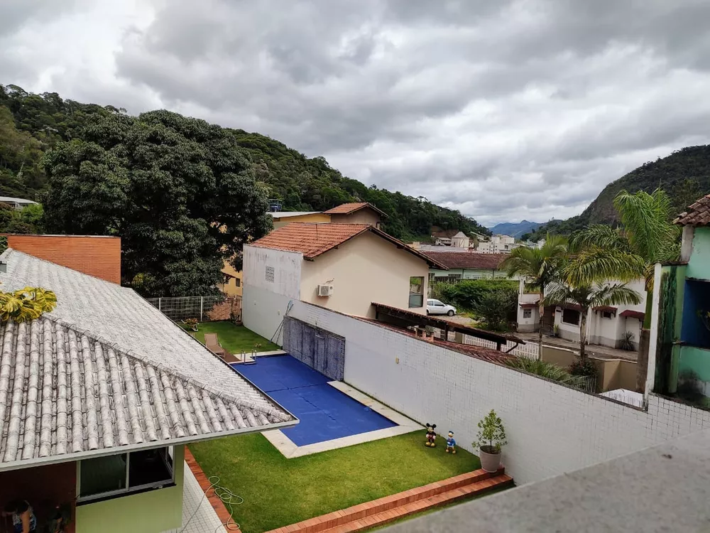 Casa à venda com 6 quartos, 600m² - Foto 16