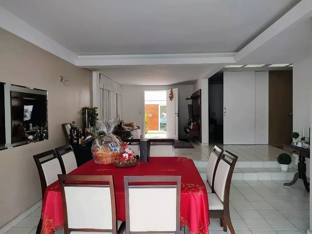 Casa à venda com 6 quartos, 600m² - Foto 6