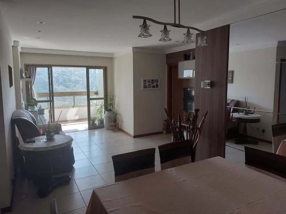 Apartamento à venda com 4 quartos, 161m² - Foto 1