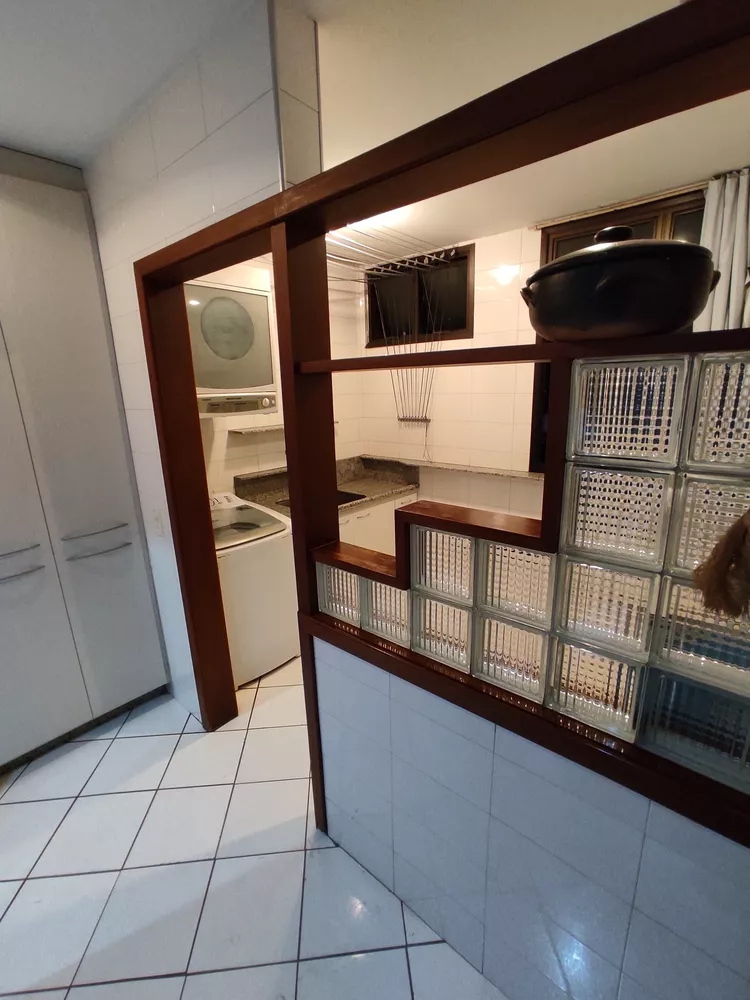 Apartamento à venda com 4 quartos, 240m² - Foto 18