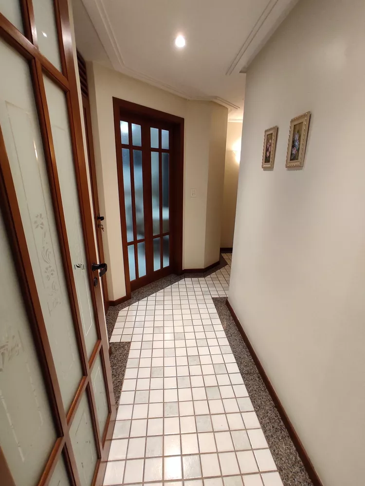 Apartamento à venda com 4 quartos, 240m² - Foto 15