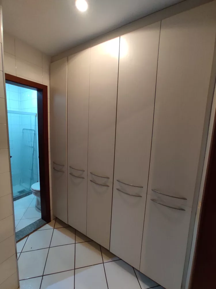 Apartamento à venda com 4 quartos, 240m² - Foto 16