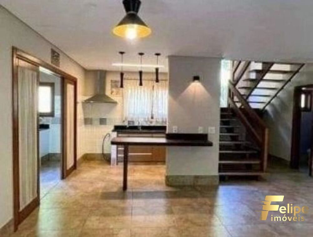 Casa, 4 quartos, 1650 m² - Foto 1