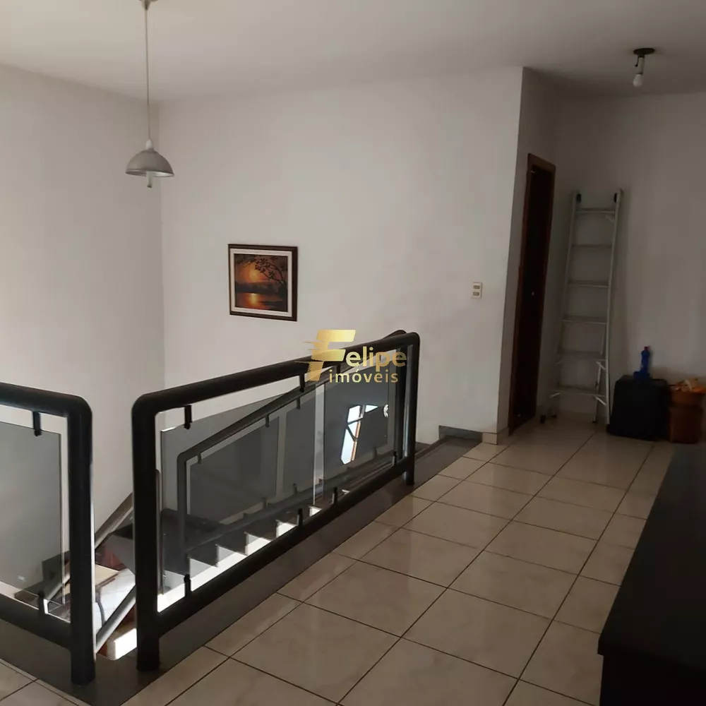 Casa à venda com 4 quartos, 420m² - Foto 4