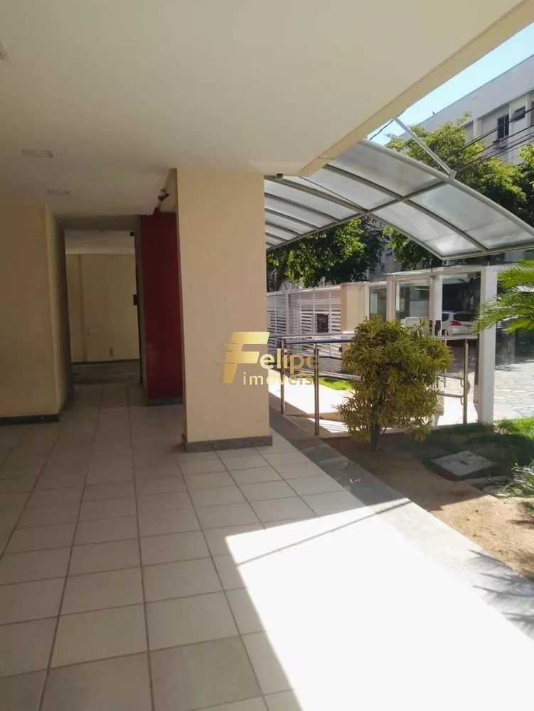 Apartamento à venda com 3 quartos, 75m² - Foto 2