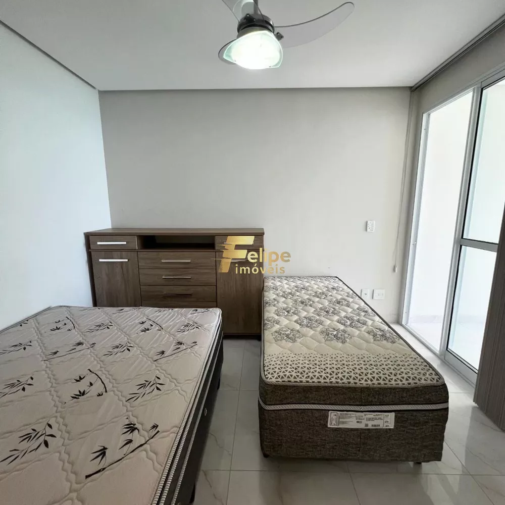 Apartamento à venda com 3 quartos, 110m² - Foto 2