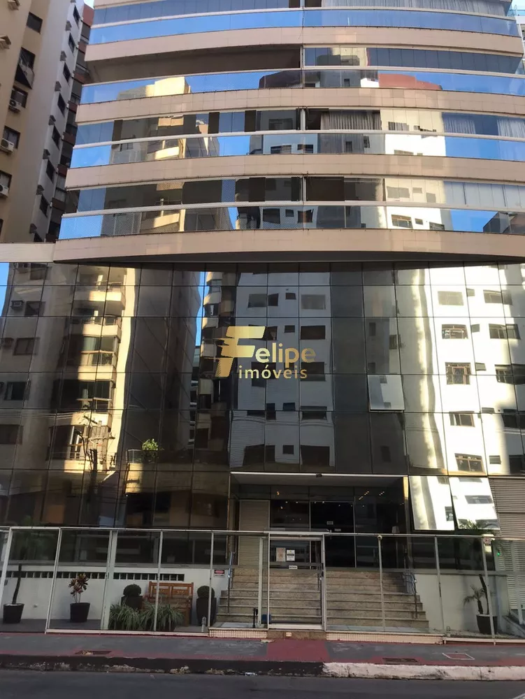 Apartamento à venda com 3 quartos, 140m² - Foto 1