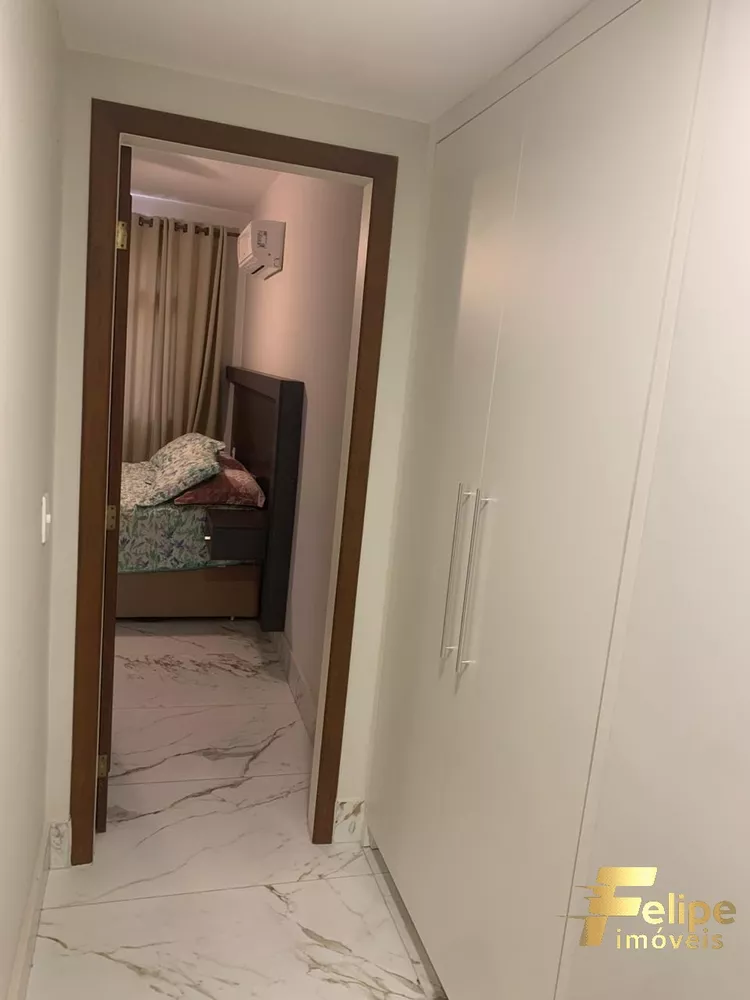 Apartamento à venda com 3 quartos, 180m² - Foto 3