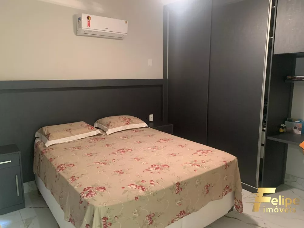 Apartamento à venda com 3 quartos, 180m² - Foto 2