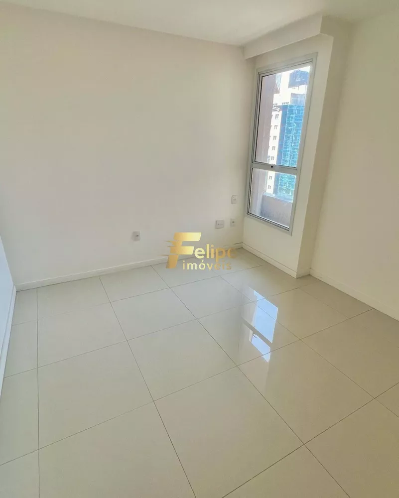 Apartamento à venda com 3 quartos, 80m² - Foto 4