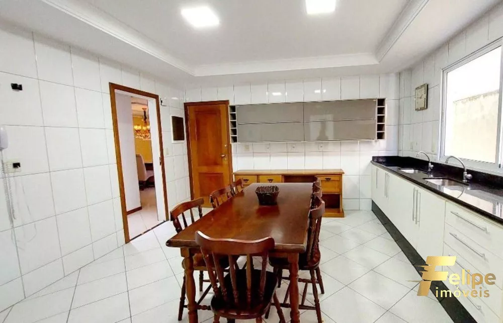 Apartamento à venda com 4 quartos, 285m² - Foto 2