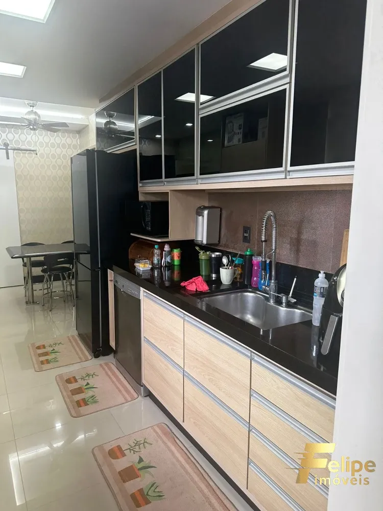 Apartamento, 3 quartos, 190 m² - Foto 2