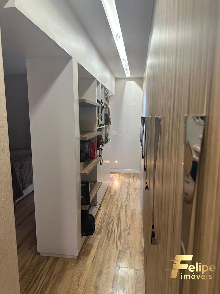 Apartamento à venda com 3 quartos, 190m² - Foto 2