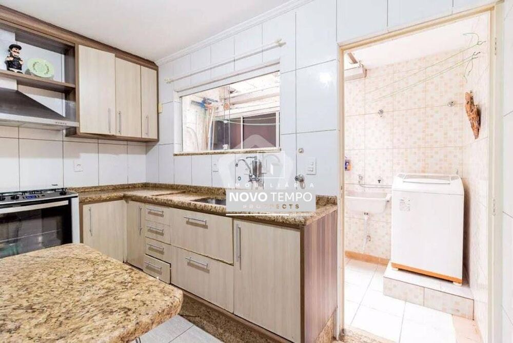 Sobrado à venda com 3 quartos, 152m² - Foto 2