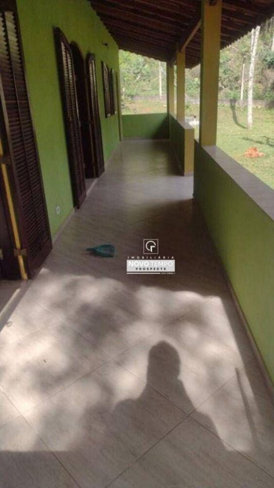 Chácara à venda com 2 quartos, 4650m² - Foto 2