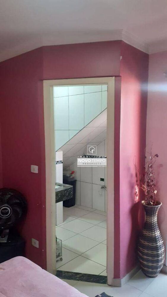 Casa à venda com 4 quartos, 300m² - Foto 12
