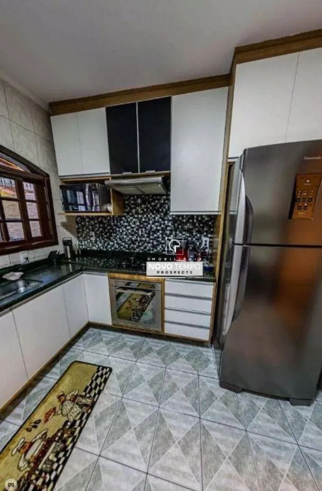 Sobrado, 3 quartos, 270 m² - Foto 3