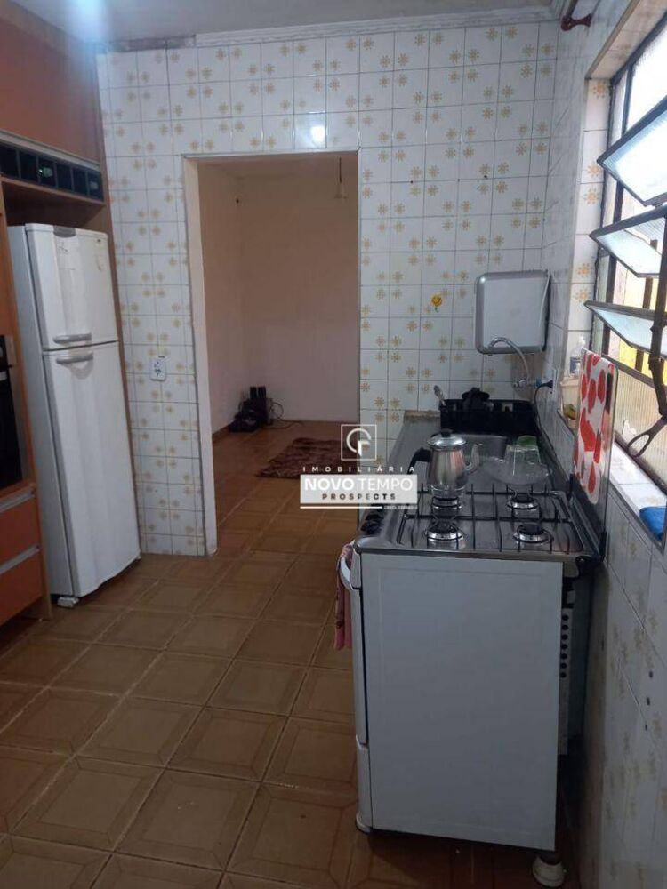 Casa à venda com 2 quartos, 227m² - Foto 7