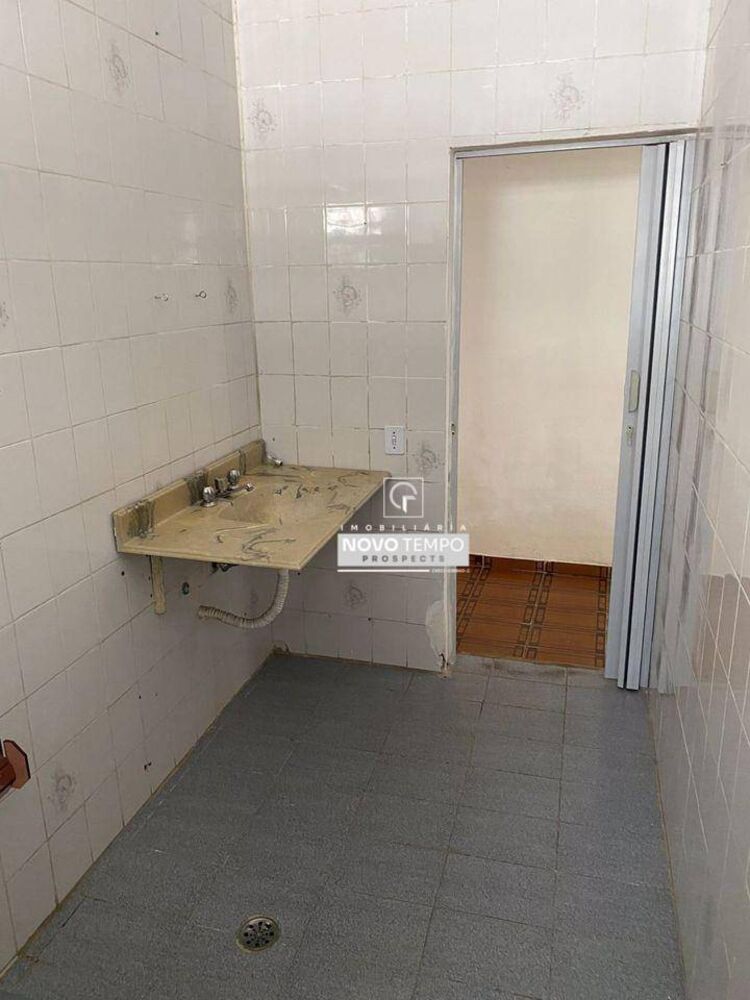 Casa à venda com 3 quartos, 200m² - Foto 15