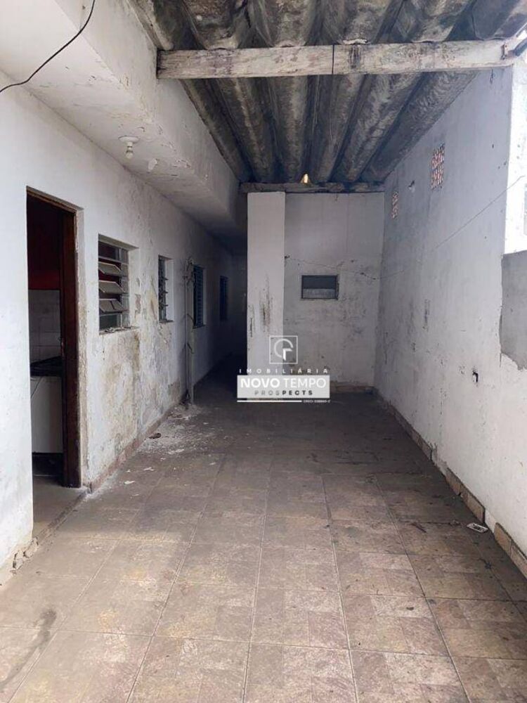 Casa à venda com 2 quartos, 140m² - Foto 2