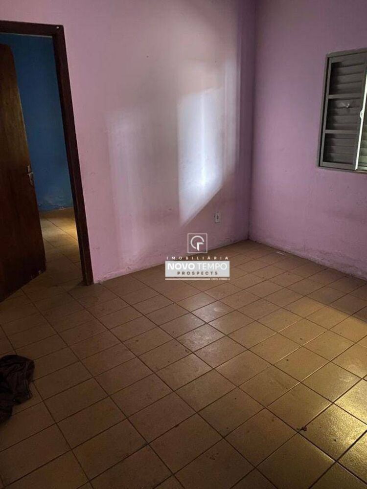 Casa à venda com 2 quartos, 140m² - Foto 9