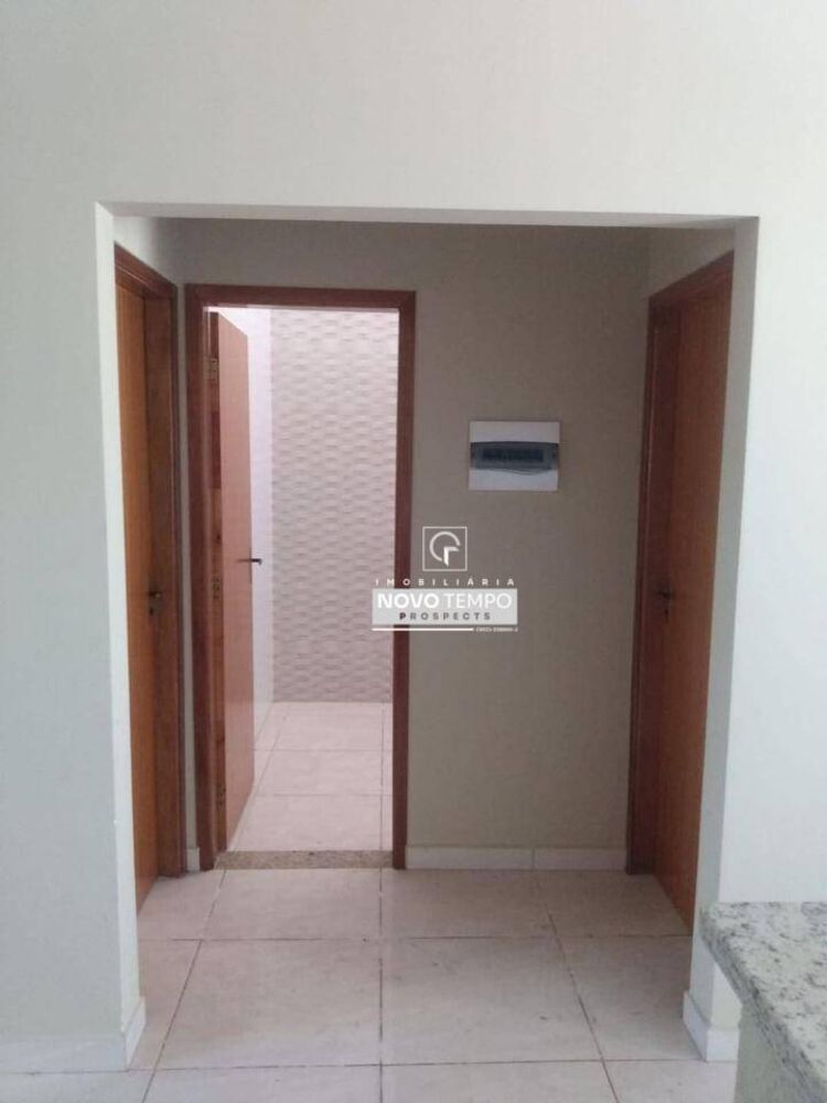 Casa à venda com 2 quartos, 60m² - Foto 10