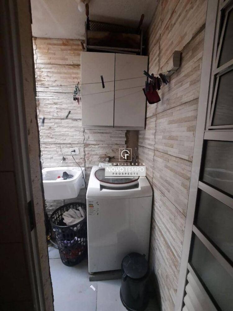 Casa à venda com 2 quartos, 70m² - Foto 17