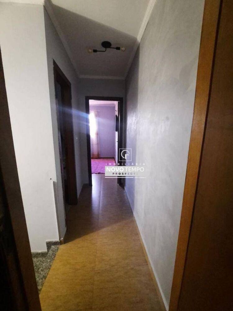 Casa à venda com 2 quartos, 70m² - Foto 3