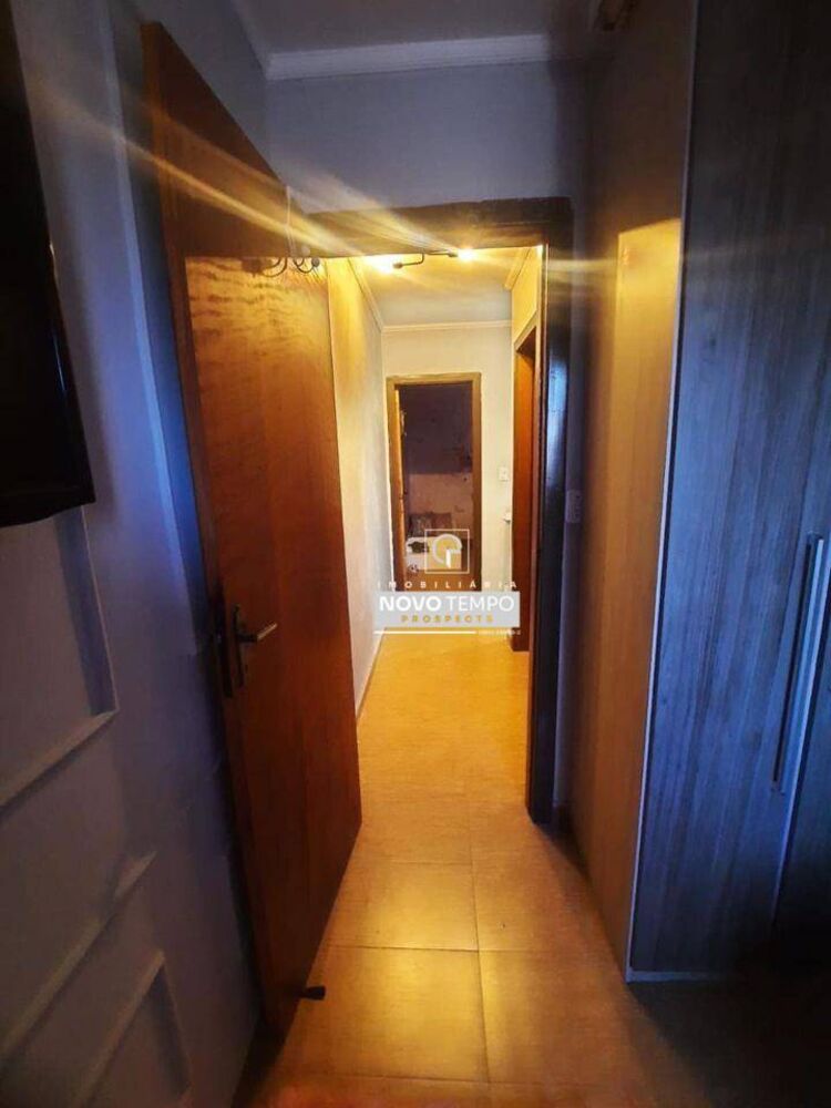Casa à venda com 2 quartos, 70m² - Foto 4
