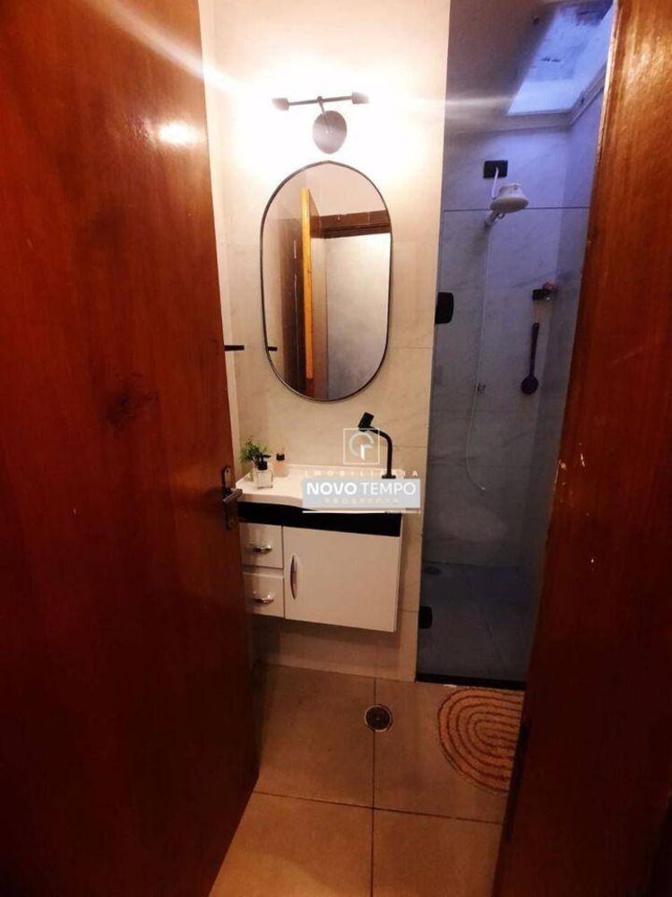 Casa à venda com 2 quartos, 70m² - Foto 7