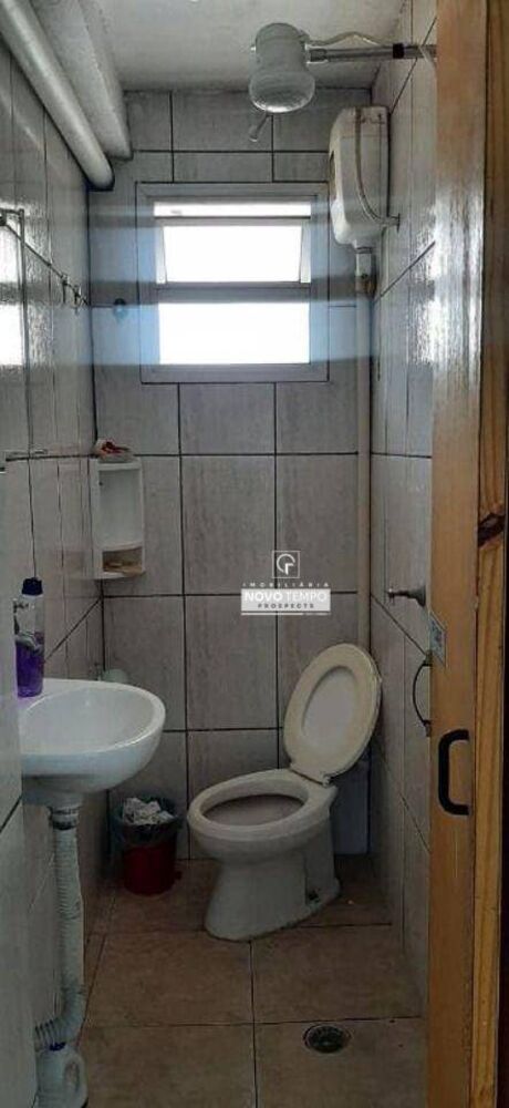 Casa à venda com 6 quartos, 150m² - Foto 13