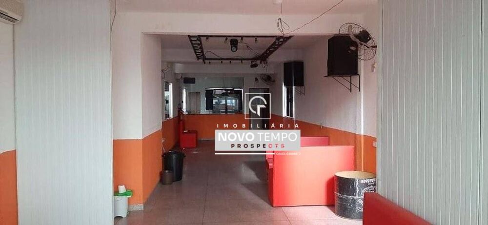 Casa à venda com 6 quartos, 150m² - Foto 11