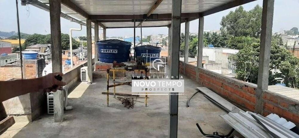 Casa à venda com 6 quartos, 150m² - Foto 20