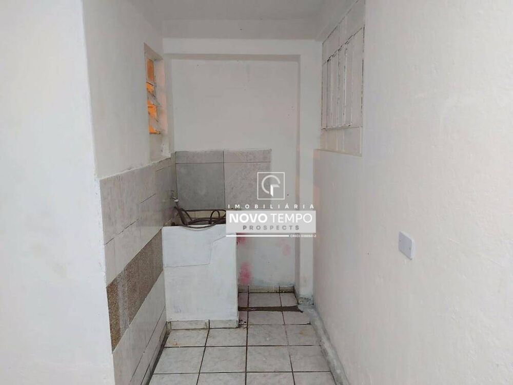 Casa à venda com 4 quartos, 5m² - Foto 13