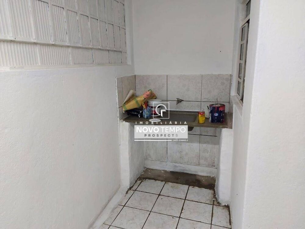 Casa à venda com 4 quartos, 5m² - Foto 15