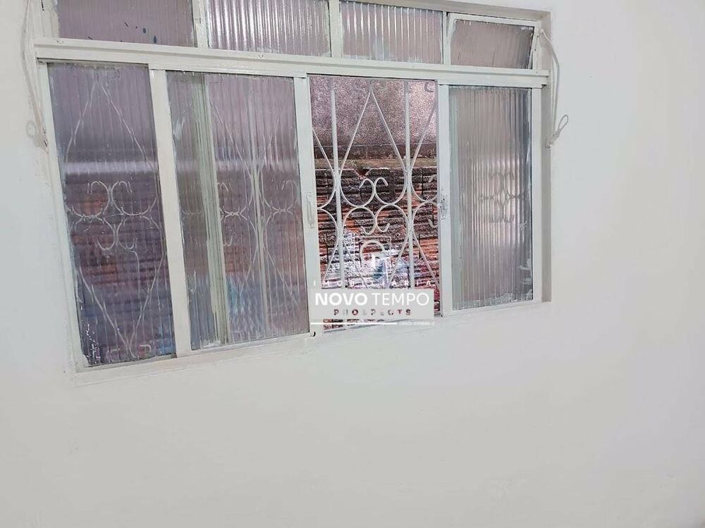Casa à venda com 4 quartos, 5m² - Foto 11