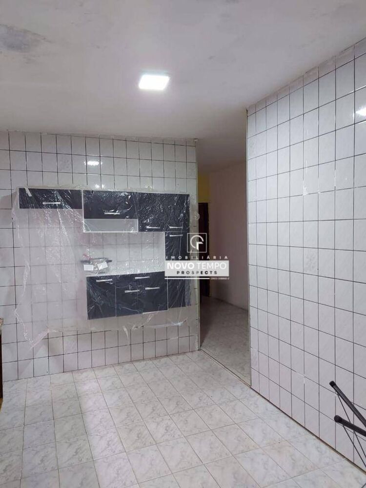 Casa à venda com 4 quartos, 5m² - Foto 9