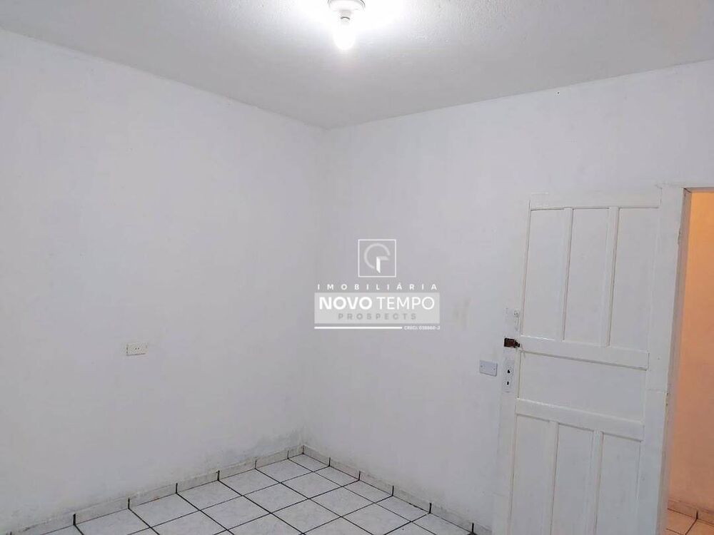 Casa à venda com 4 quartos, 5m² - Foto 14