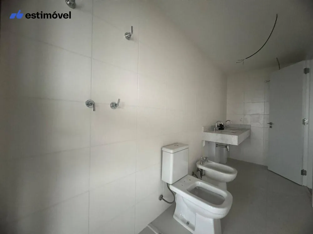Cobertura, 3 quartos, 219 m² - Foto 1