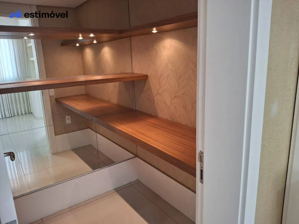 Apartamento, 3 quartos, 330 m² - Foto 2