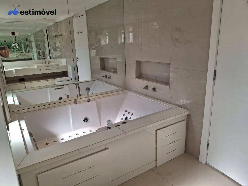 Apartamento, 3 quartos, 330 m² - Foto 4