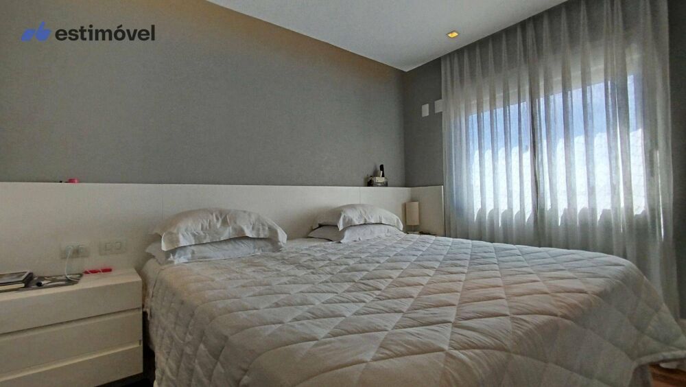 Apartamento à venda com 3 quartos, 180m² - Foto 19